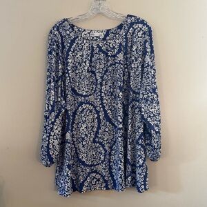 Croft & Barrow Floral Blue and White Top